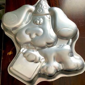 Blues clues cake pan